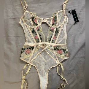 NWT Lounge Underwear Skye bodysuit